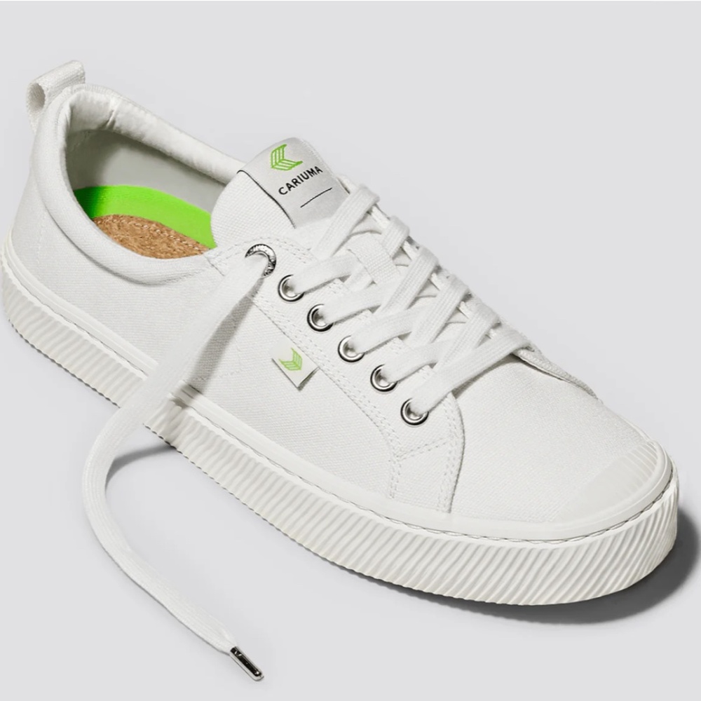 Cariuma Off-White Canvas OCA Low Shoes Men's Size 13